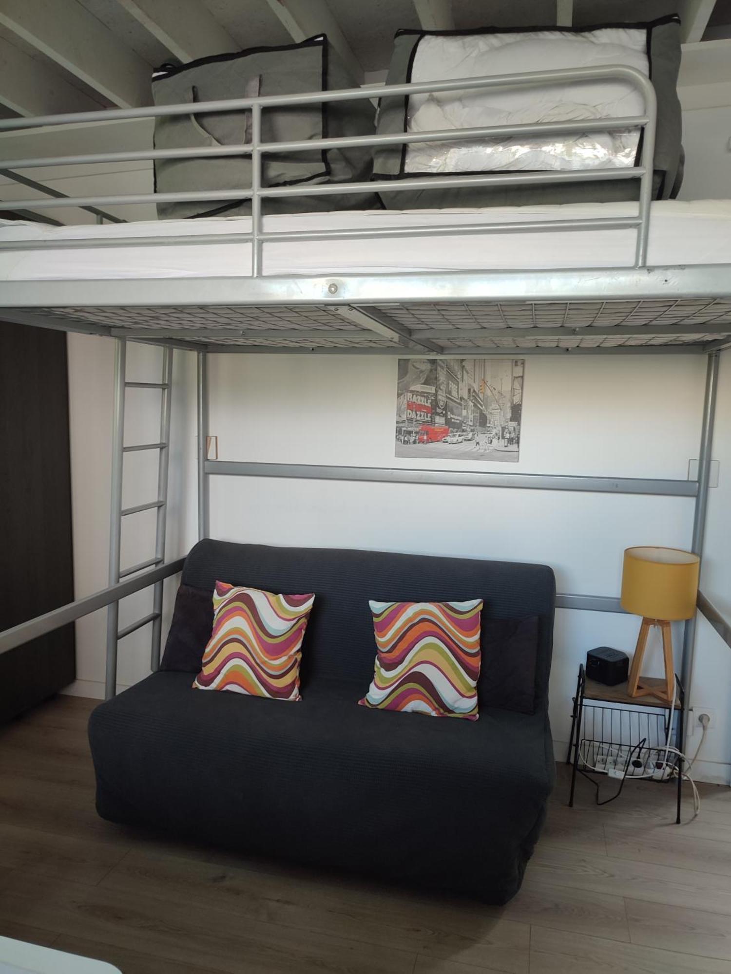 Studio Meuble 1 Piece Entierement Equipe Sans Cloisons Separatives Chavagnes-en-Paillers Exterior photo
